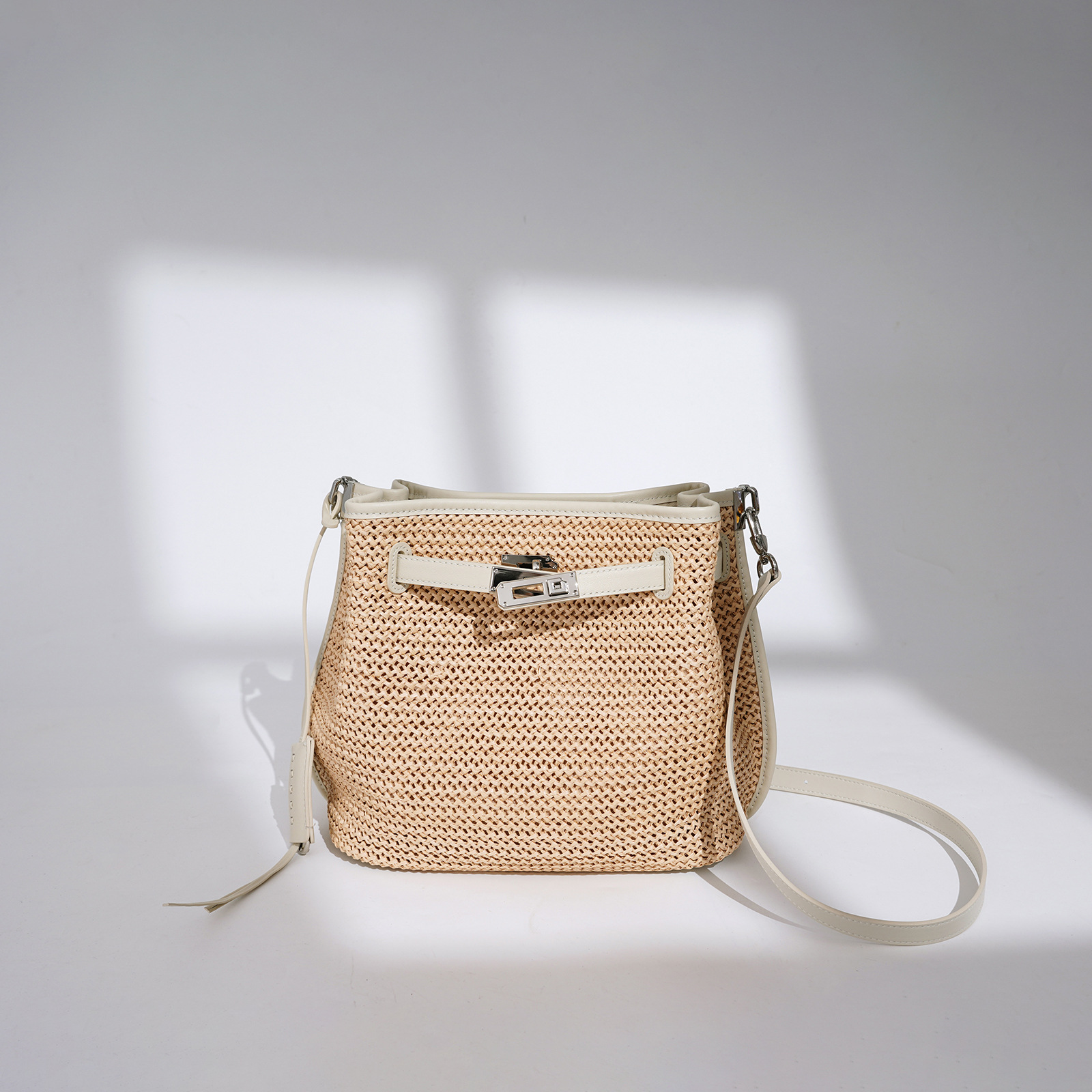Summer Ins Style Versatile Single Shoulder Bag New Cowhide Woven Handbag Genuine Leather Women's Crossbody Bag For Beach Vacation - Thumbnail 3