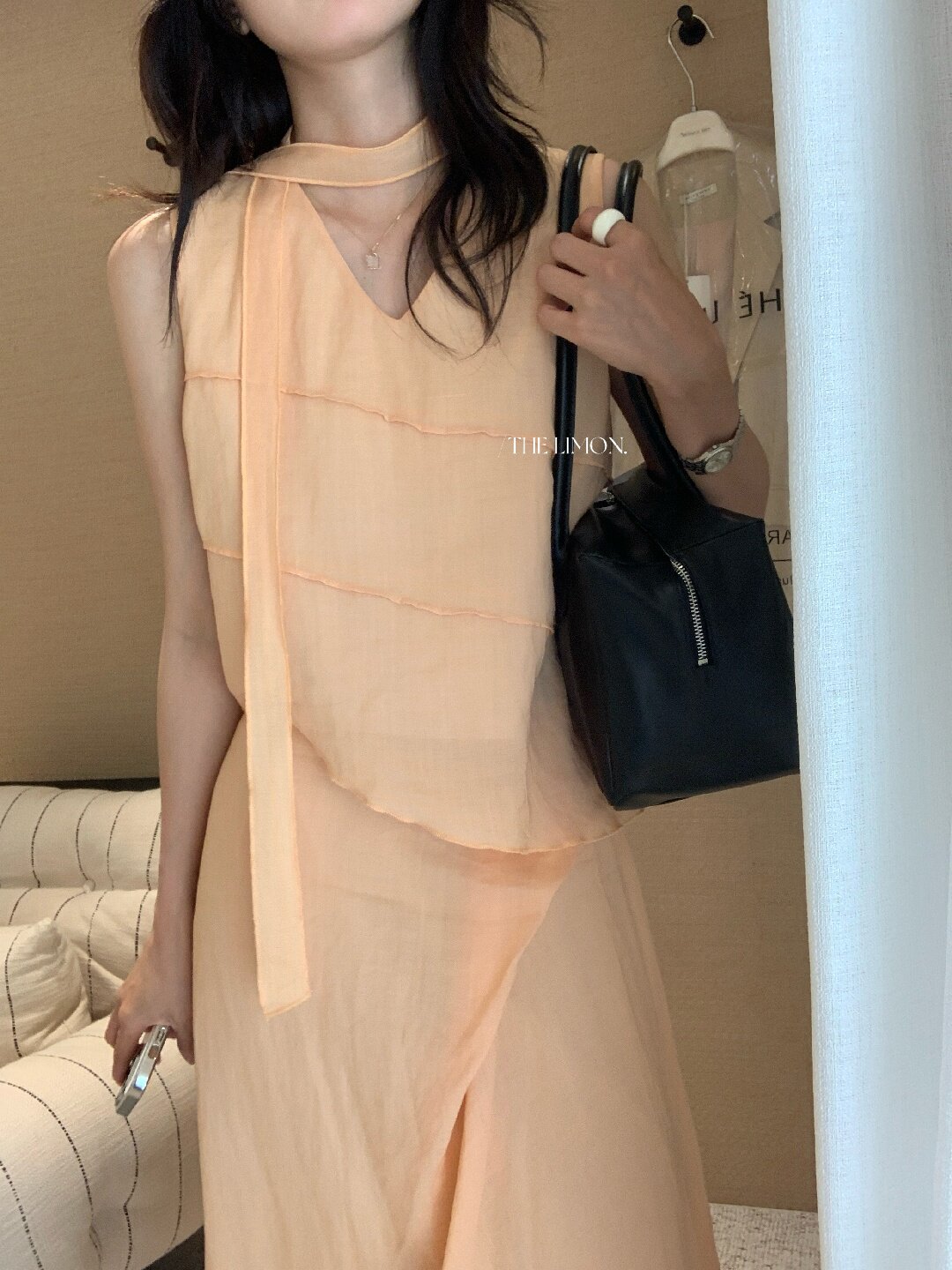 Bộ áo hai dây kết hợp chân váy midi nữ tính chất tơ tằm phong cách Hàn Quốc — màu cam, màu mơ chi tiết 29