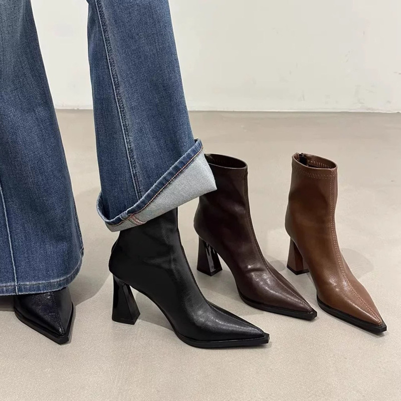 2026 Fall/Winter New European and American Style Pointed Toe Chunky Heel Elegant Women's Ankle Boots with Back Zipper High Heel Slim Boots Fashion Ankle Boots 2026 Fall/Winter New European and American Style Pointed Toe Chunky Heel Elegant Women's Ankle Boots with Back Zipper High Heel Slim Boots Fashion Ankle Boots