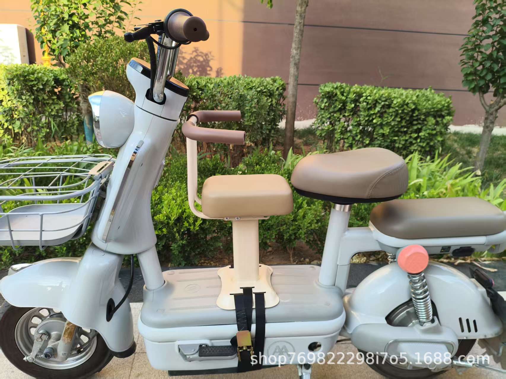 Front-mounted child seat for electric vehicles, baby seat for electric scooters, motorcycles, and scooters
