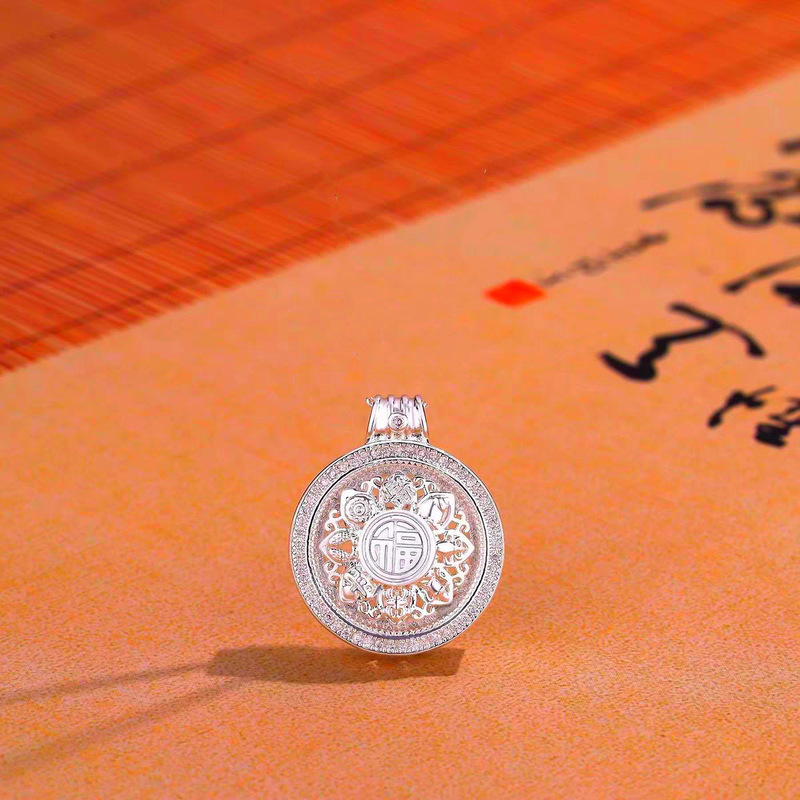 回転可能なダイヤモンドがちりばめられた八宝コンパスネックレス、ハイエンドの軽い高級鎖骨チェーン、新しい中国風の女性の重工業ジュエリー、ガールフレンド用|undefined