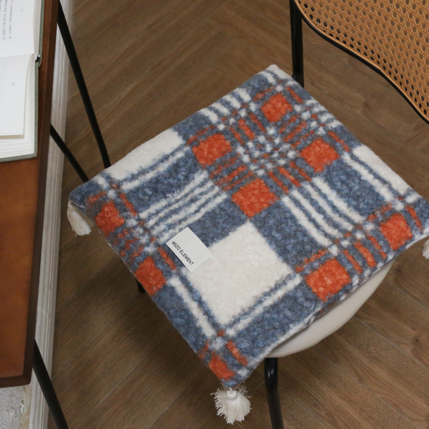 mezo element秋冬毛绒椅垫复古蓝格宿舍家用坐垫流苏座椅垫工厂