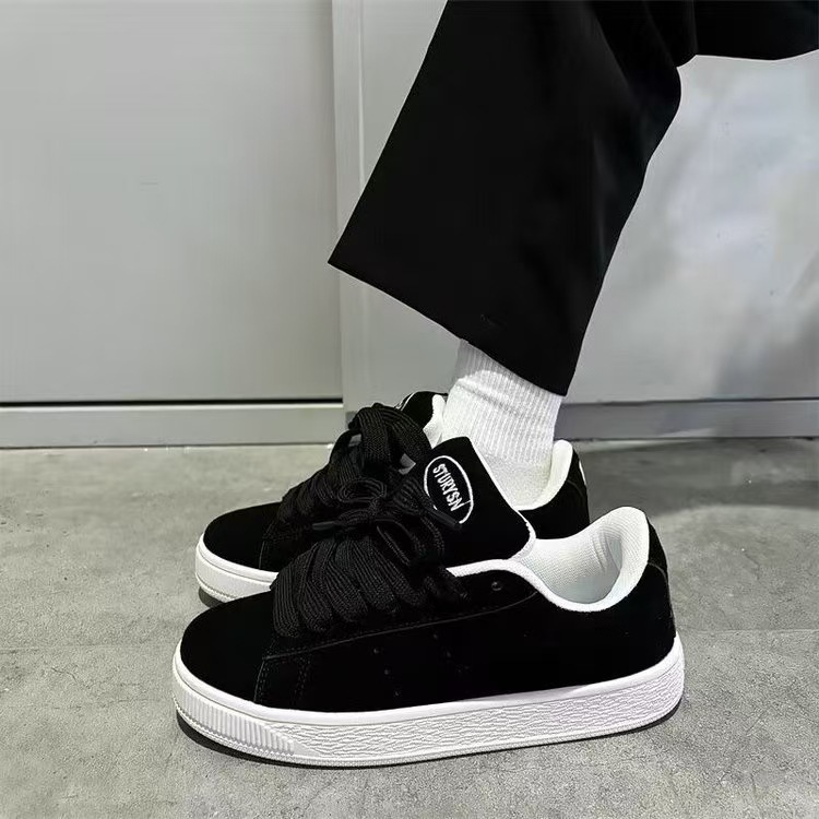 Zapatos de hombre otoño nuevo nicho retro zapatos de skate negro en la tendencia nacional nuevos zapatos casuales chinos callejeros de estudiantes