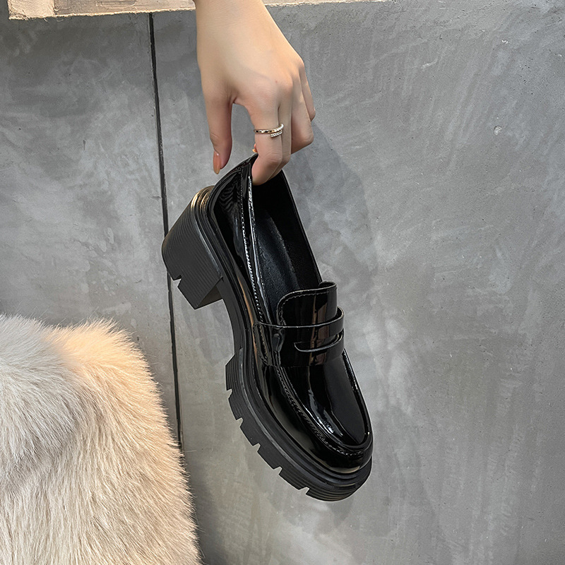 Shoes English style