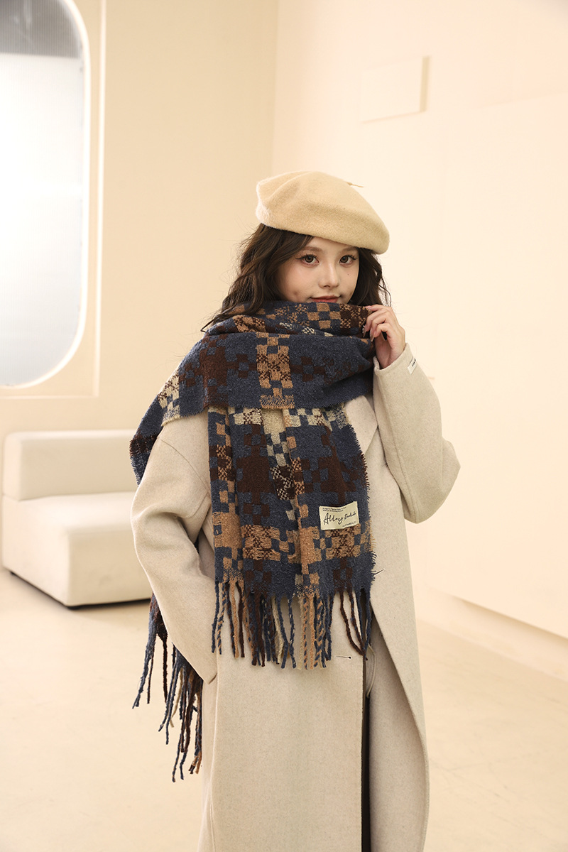 2024 new autumn and winter atmosphere plaid fringe warm for couples, thick long scarf gift_voghion.com