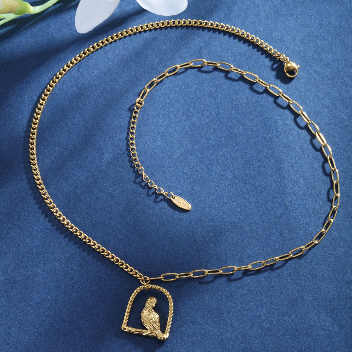 Xuping periquito pájaro jaula de pájaro collar de orejas dos piezas de aretes de moda europea y americana collar de perlas de otoño y invierno conjunto