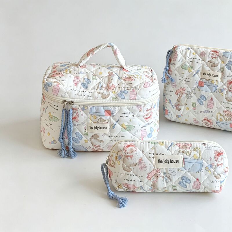 Original Bubble Bath Kitten Makeup Bag, Cute Cartoon Portable Large-Capacity Toiletry Bag, Multi-Functional Makeup Storage Bag Original Bubble Bath Kitten Makeup Bag, Cute Cartoon Portable Large-Capacity Toiletry Bag, Multi-Functional Makeup Storage Bag