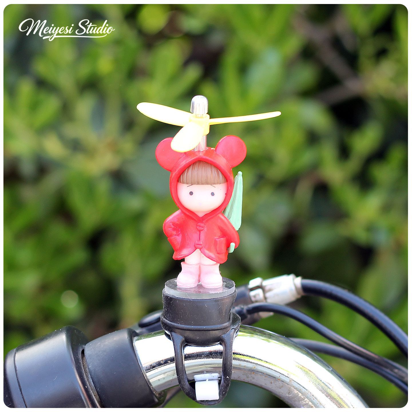 Cariñosa muñeca de dibujos animados accesorios de decoración de automóviles eléctricos accesorios de motocicleta de batería de bicicleta manija de decoración