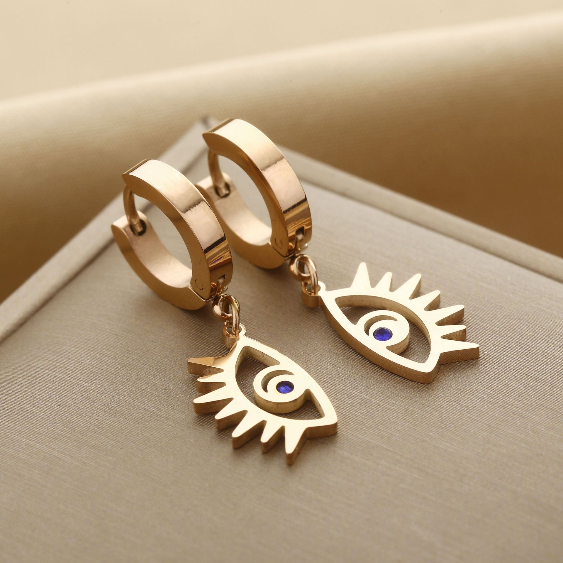 Retro Geometric Eye Titanium Steel Inlay Rhinestones Drop Earrings 1 Pair