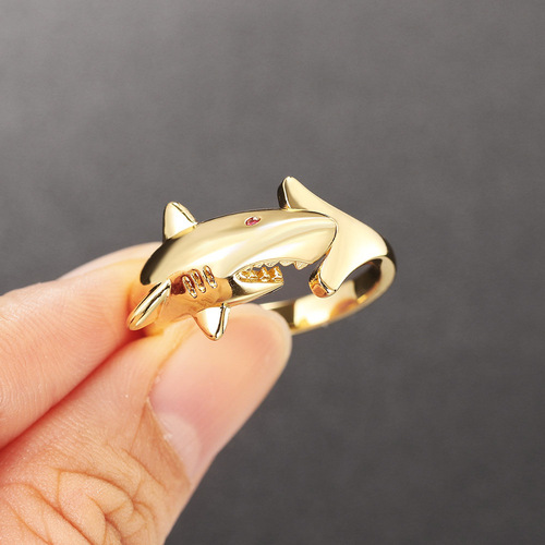 European and American personalized creative red-eyed shark open ring gold-plated animal ring foreign trade cross-border e-commerce new jewelry