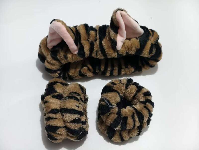 かわいいぬいぐるみ猫耳ヘッドバンド卸売女性の秋と冬超かわいい立体洗顔メイク防湿袖ストライプリストバンド|undefined
