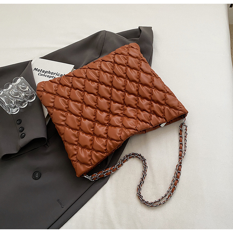 Große Gesteppte Tragetasche Für Damen Geräumige Lingge Schultertasche_voghion.com