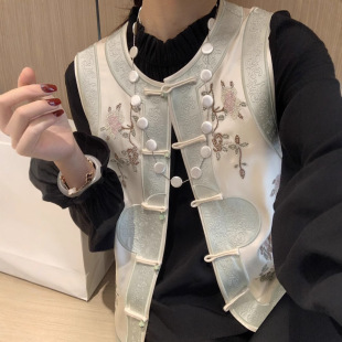 [Wang Yike] 24 Winter Italian Style Gentle Style Simple Heavy Industry Embroidery Chinese Temperament Vest Acetic Acid Silk