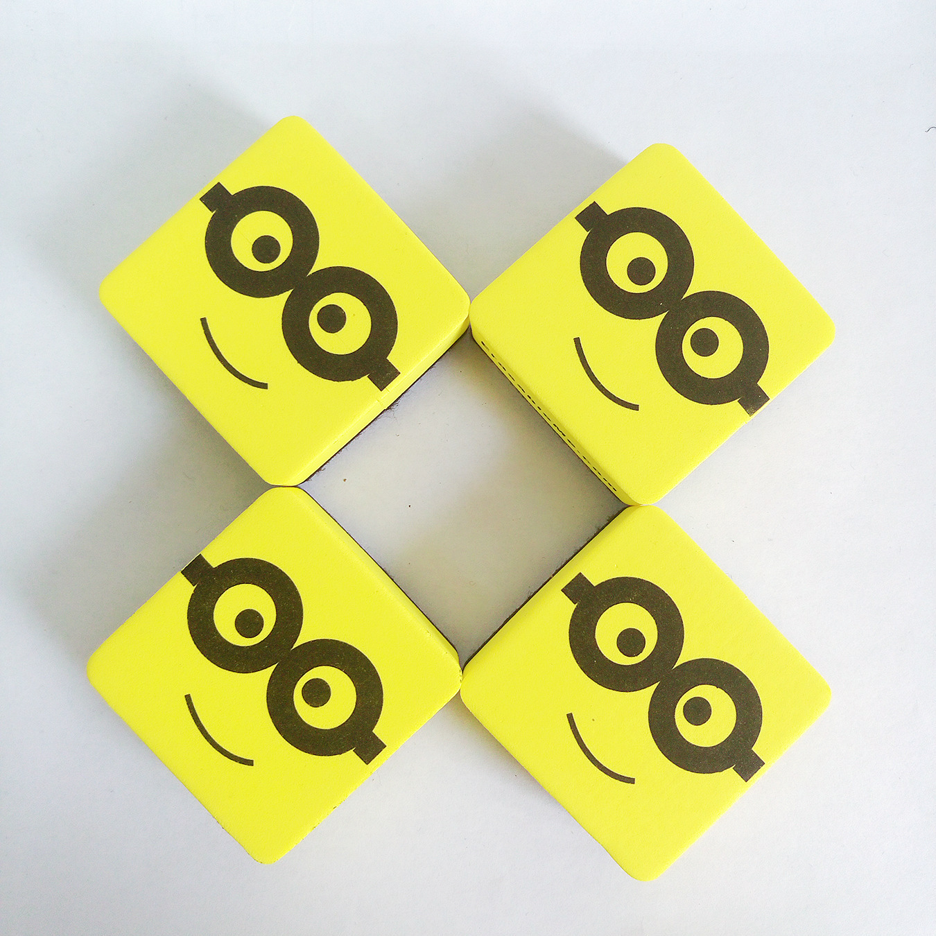 4028210756_191851145