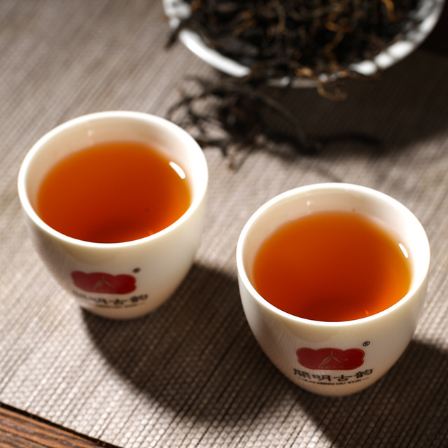 2025 新茶雲南鳳清典紅茶古木紅茶源工場卸売胃を養う強い香りの茶バルク|undefined