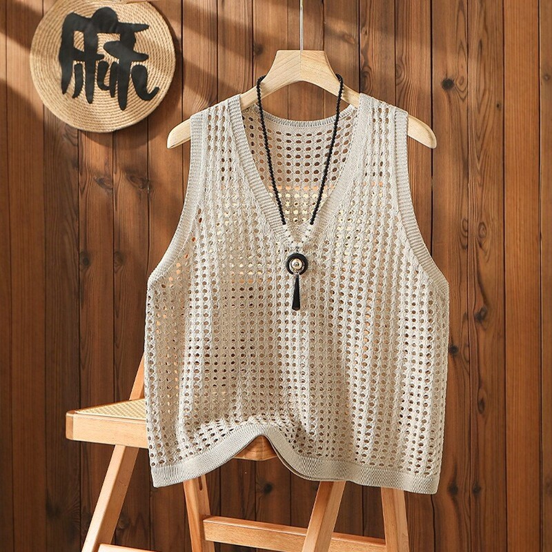 Plus-Size V-Neck Hollow-Out Knitted Vest for Women, Outerwear for Spring and Autumn, Artistic Sweater Vest for Outer Wear