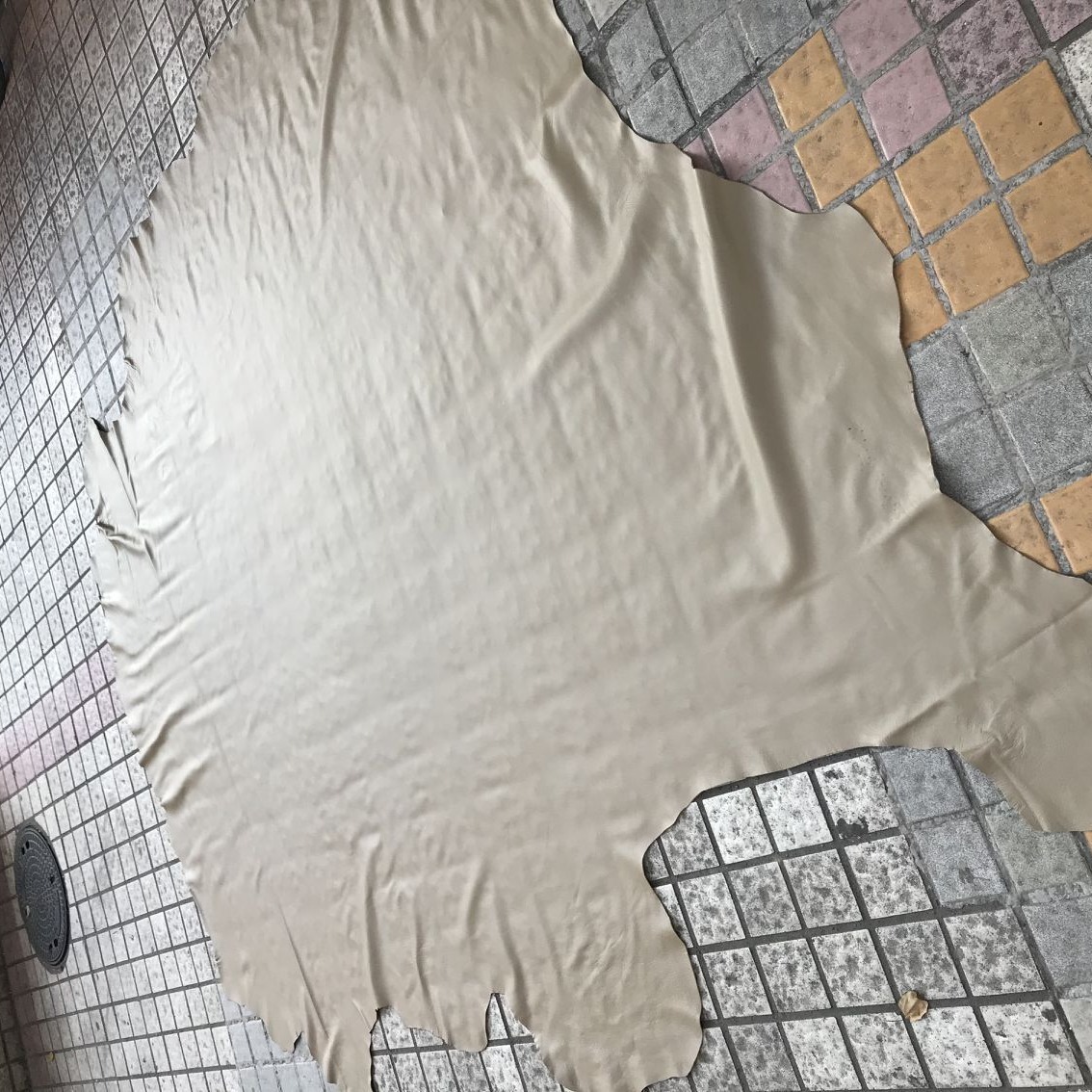 头层沙发皮 头层牛皮 皮革皮料 牛皮面料 箱包皮 米灰色 浅灰色