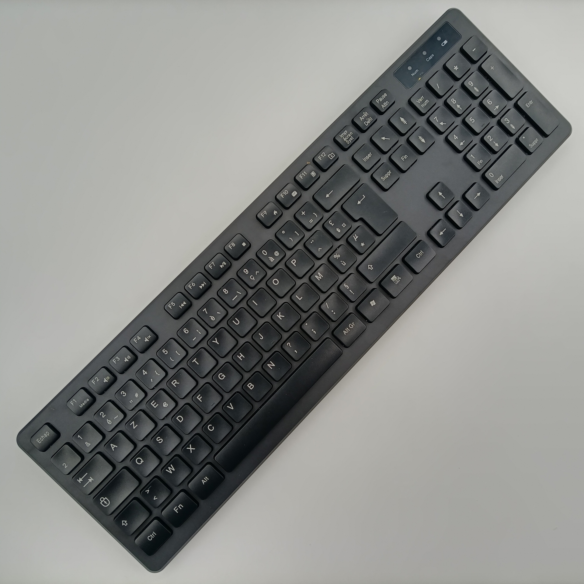 Французская черная беспроводная клавиатура