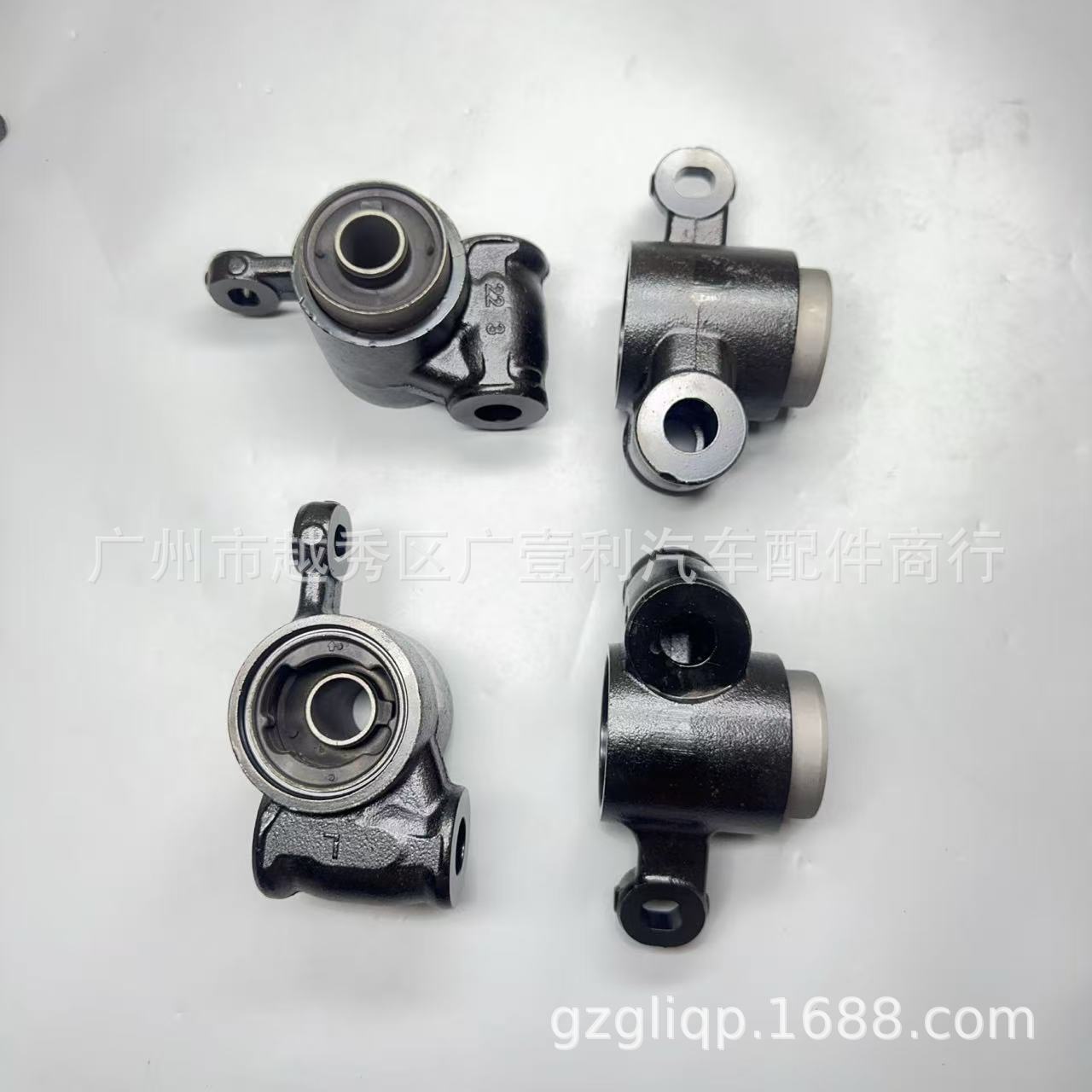 Suitable for Mazda CX-5 lower suspension rubber KD35-34-350C KD35-34-350D KD5334350E left