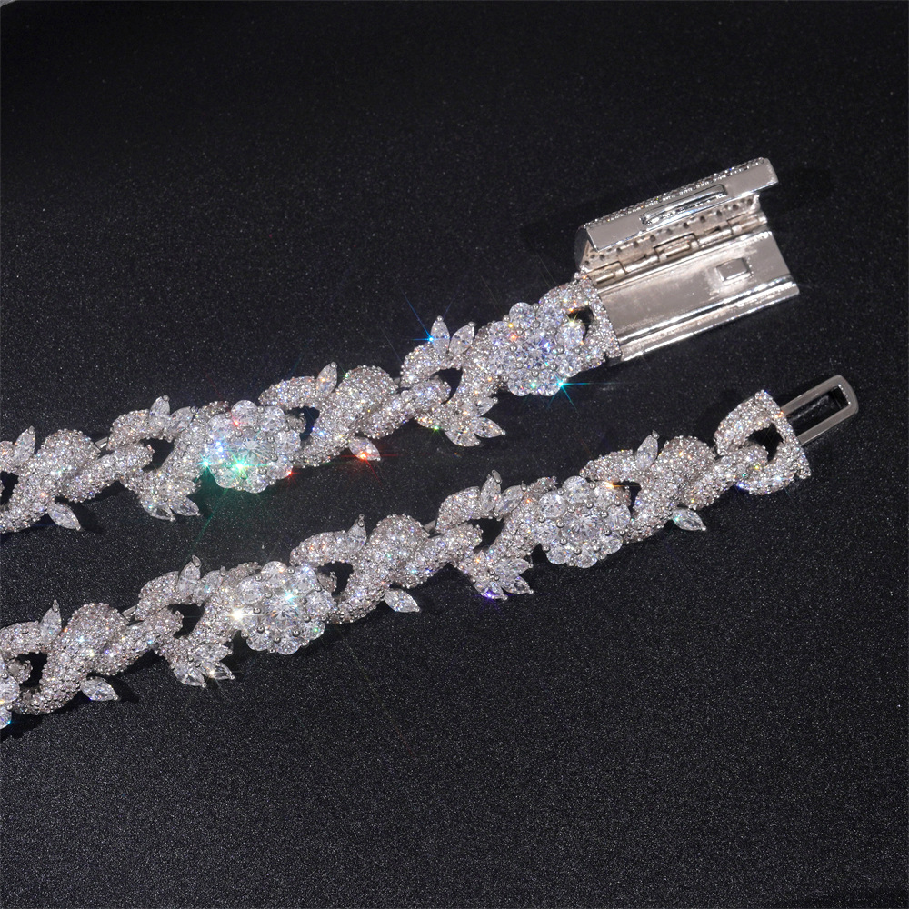 Set collana e bracciale a fiore con zirconi per donna_voghion.com