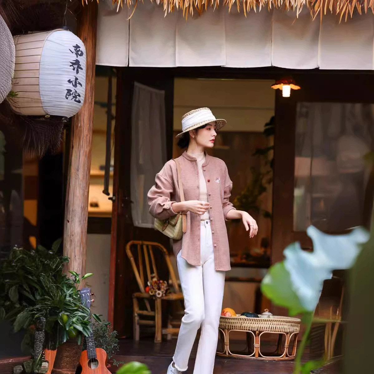 2023 Осенне-зимняя новая рубашка в китайском стиле с вышивкой, Женская художественная, приятная для кожи замшевая хлопковая куртка, Топ