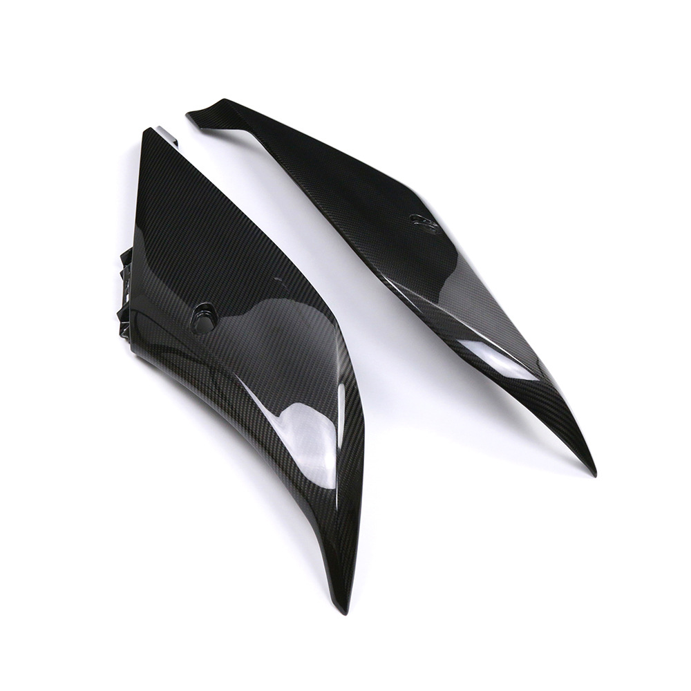 Suitable for new YAMAHA YAMAHA R3 front big side plate carbon fiber shell motorcycle accessories fairing