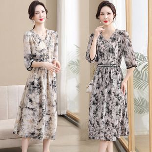 Mom's Clothing 2025 Summer New Dress 40-Year-Old Age-Reducing Middle-Aged and Elderly Ladies Summer Style Wide Lady Long Dress