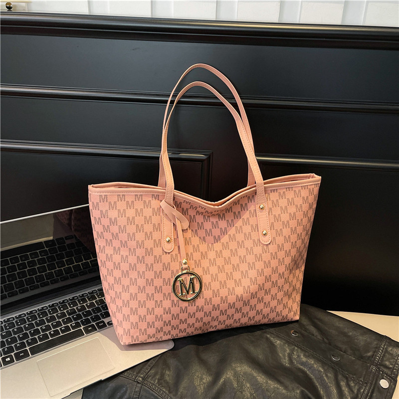 Trendy Commuter Tote Bag for Women 2025 New Fashion Letter Shoulder Bag Large Capacity Handbag