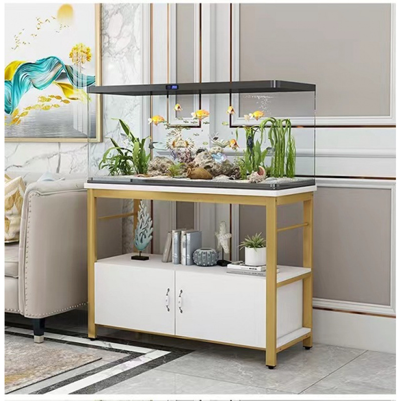 골드 프레임 + 따뜻한 화이트 보드