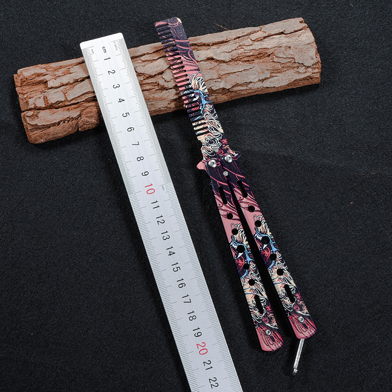 늑대의 송곳니는 날카롭다