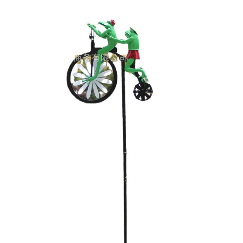 Rana vendedora caliente transfronteriza Ciclismo Bicicleta molino de viento de hierro forjado animal motocicleta jardín artesanías decorativas