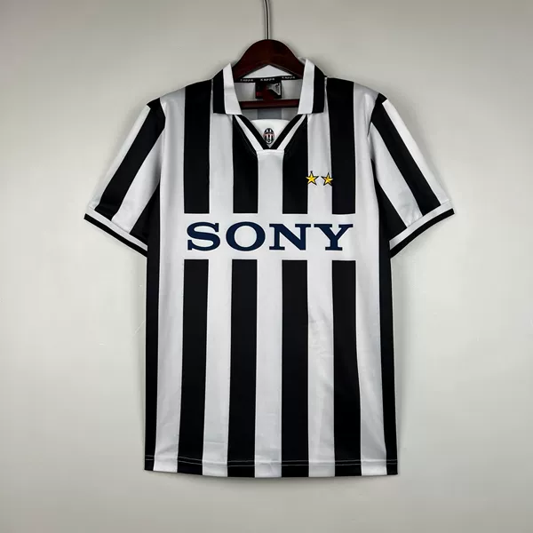 96-97 Juventus home