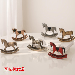 木馬木製装飾品リビングルームのデスクトップ装飾北欧レトロホームバーポニー装飾品