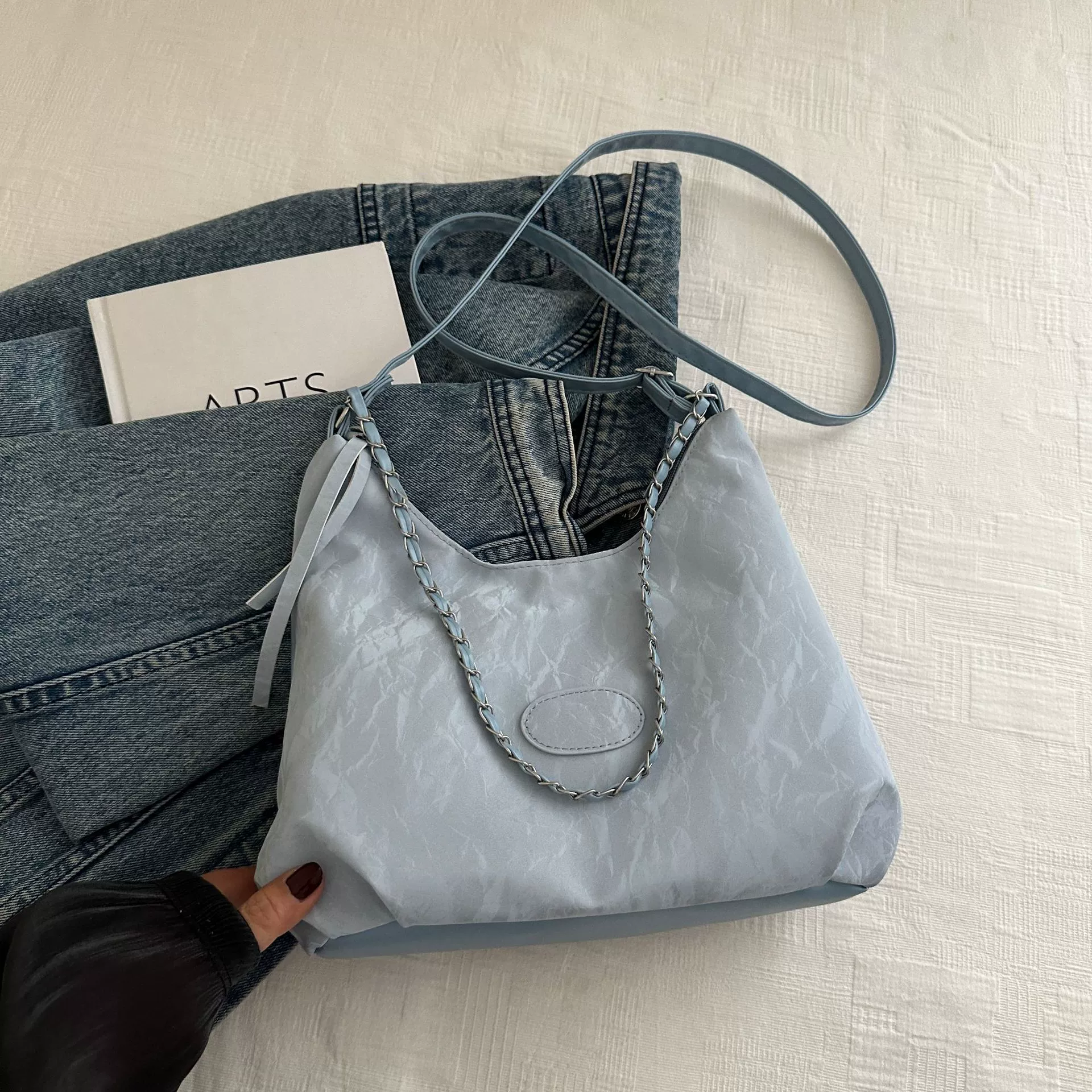 Capacious shoulder bag for students, summer chain, one-shoulder bag