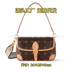 女性用バッグ 2025 新しいスタイル本革レディース老眼バゲットバッグナノショルダー脇の下バッグクロスボディバッグ大容量トレンディ