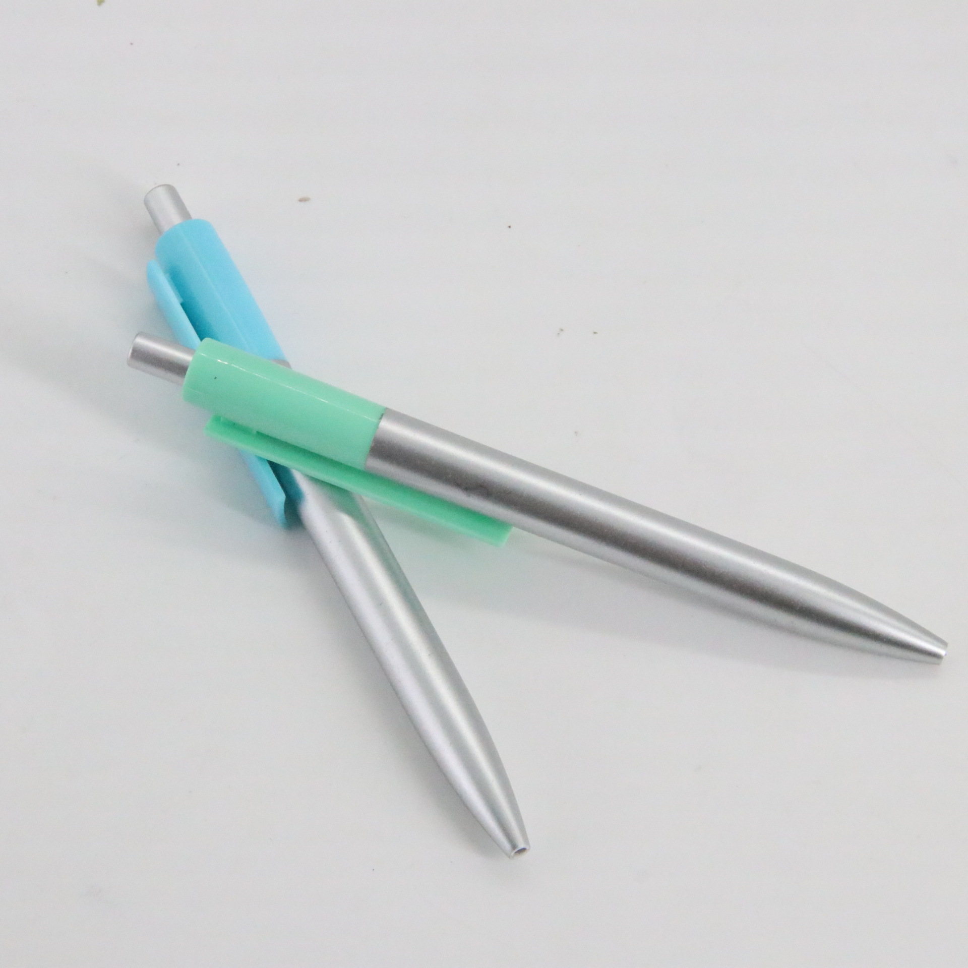 De alto aspecto prensa bolígrafo fábrica al por mayor fábrica bala recarga Negro Azul 1,0 recarga bolígrafo de plástico