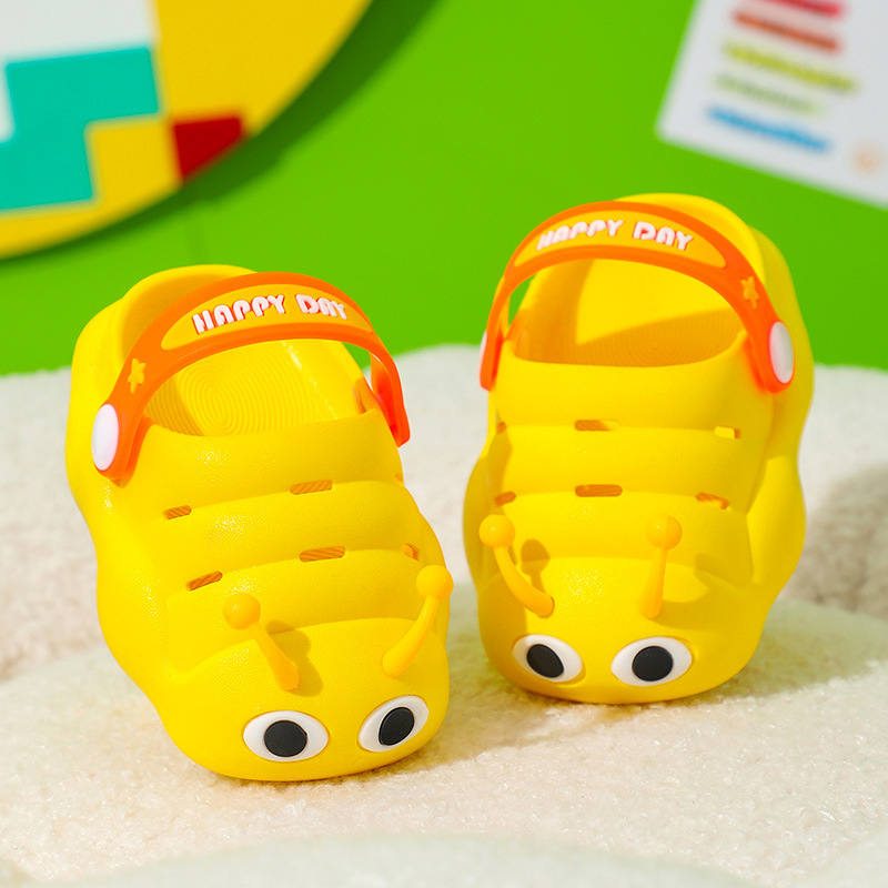 Sandalias de bebé verano Caterpillar zapatos de agujero Niños para niños y niñas infantiles antideslizantes de fondo suave anticolisión interior