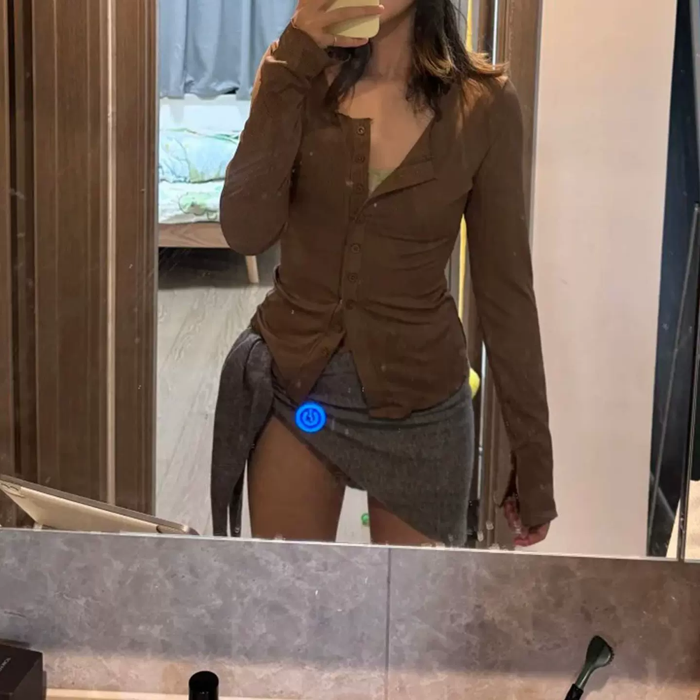 美式甜辣妹收腰衬衫女秋季2025新款早秋设计感修身别致长袖上衣服