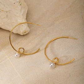 项链;戒指;耳环