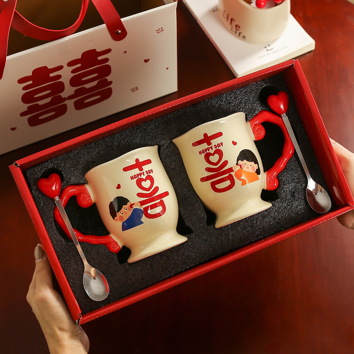 Happy Couple Water Cup, a Pair of Ceramic Mugs, Niche Retro Wedding Gift, High Temperature Resistant Milk Breakfast Cup