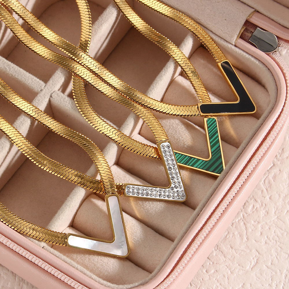 Fashion V-Shaped White Shell Malachite Flat Snake 18K Gold Stainless Steel Necklace