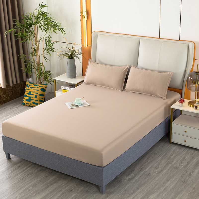 Sombrilla de cama impresa en color puro Juego de cama doble de una pieza Funda protectora de sábana cepillada Juego de cama de tres piezas