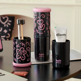 垃圾桶;化妆品收纳盒;收纳盒