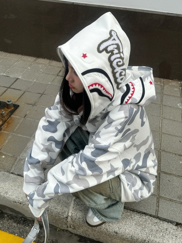 华棉复合双帽迷彩连帽卫衣男女情侣原创鲨鱼头毛巾绣拉链开衫外套|undefined