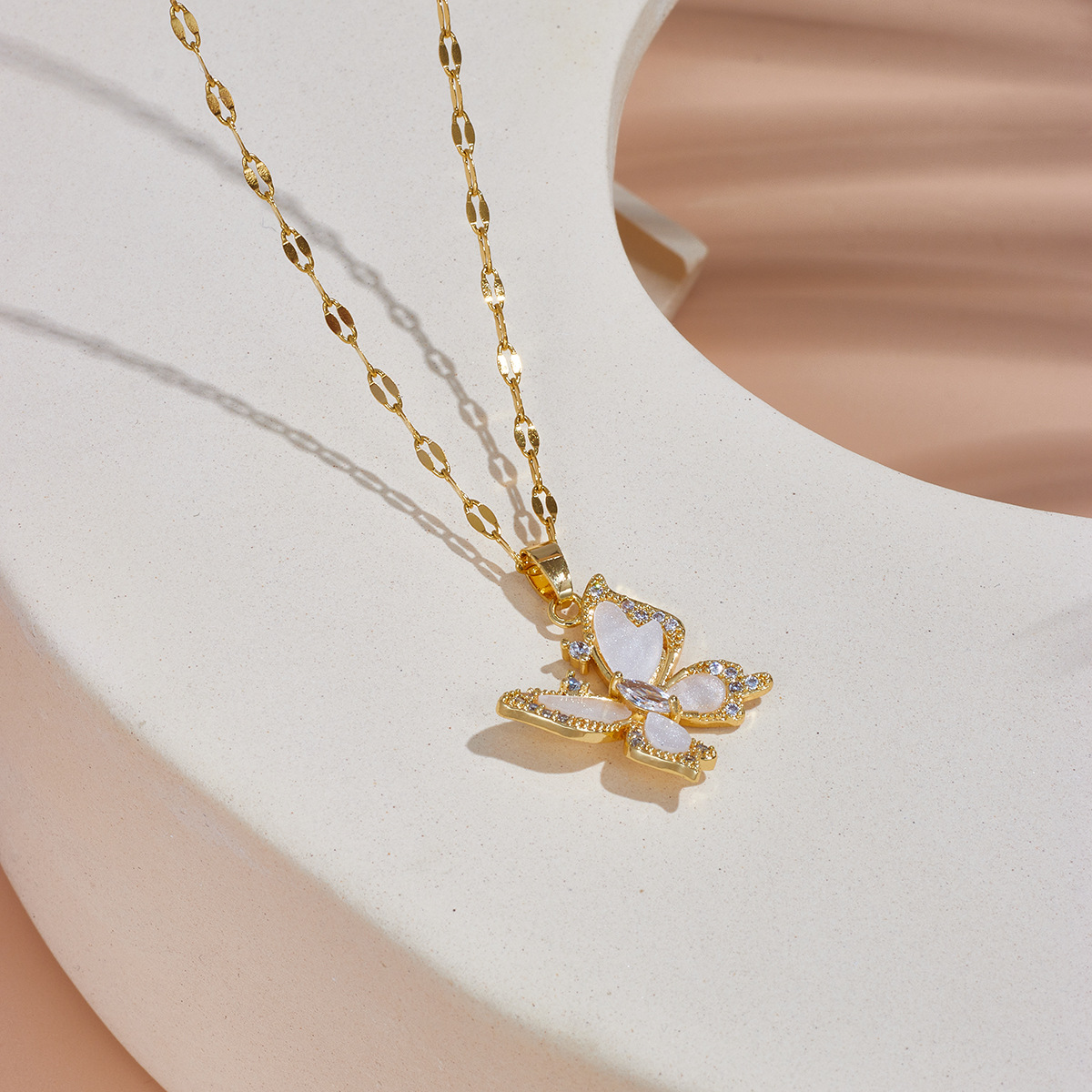 1 Piece Quantity 1 Piece Simple Style Butterfly Titanium Steel Inlay Zircon Pendant Necklace