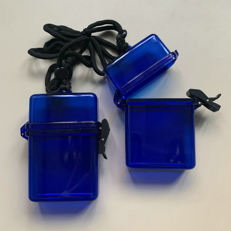 PS透明硬塑料沙滩密封盒 沙滩海边防水盒 带挂绳防水密封盒