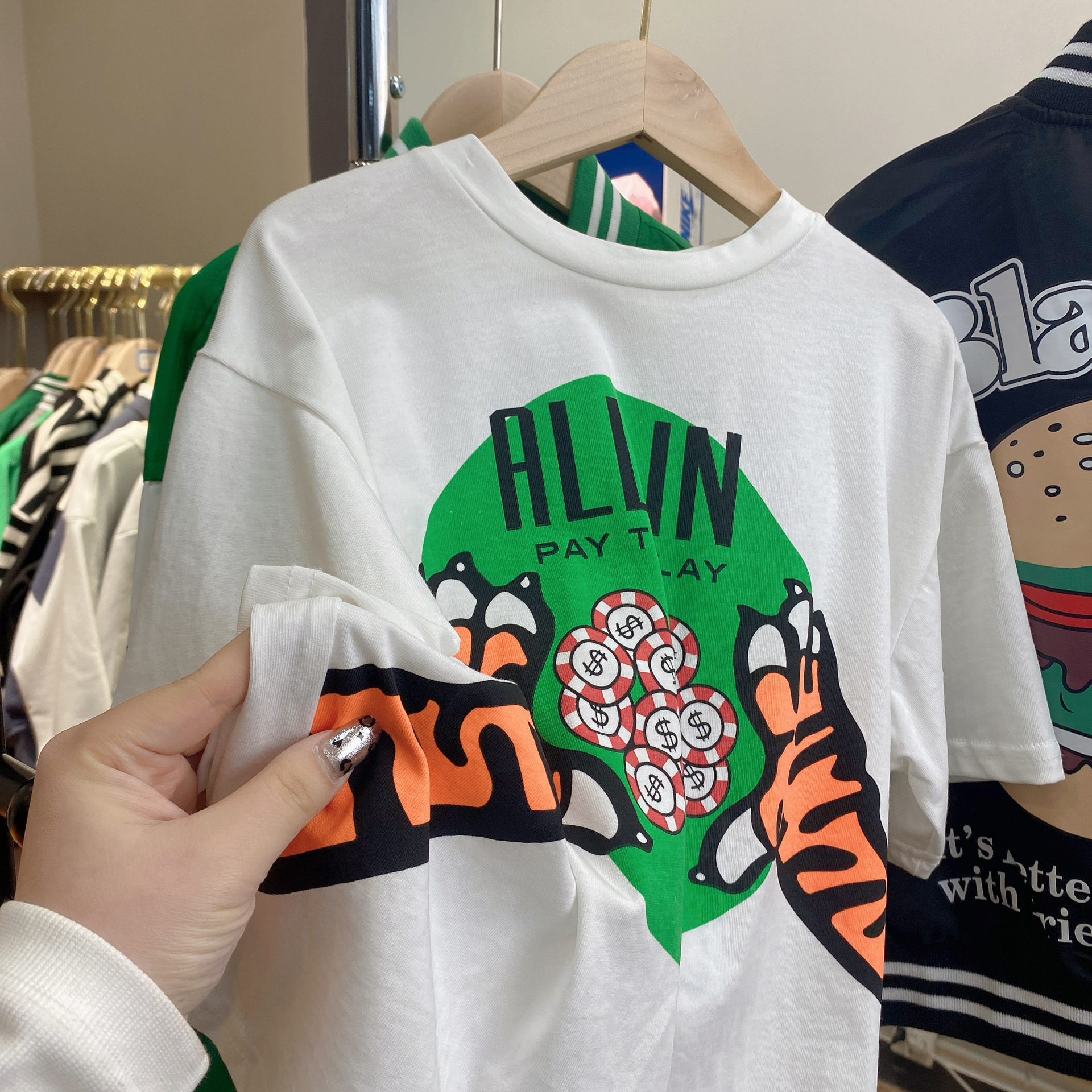 Lecher 2022 Spring and summer Western style With children men and women Children Cartoon Buyer Star models Short sleeved