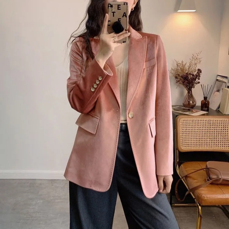 2025 Autumn Fashionable Unique Sweet and Spicy Fairy-Like Little Fragrance Dry Rose Velvet Blazer for Women
