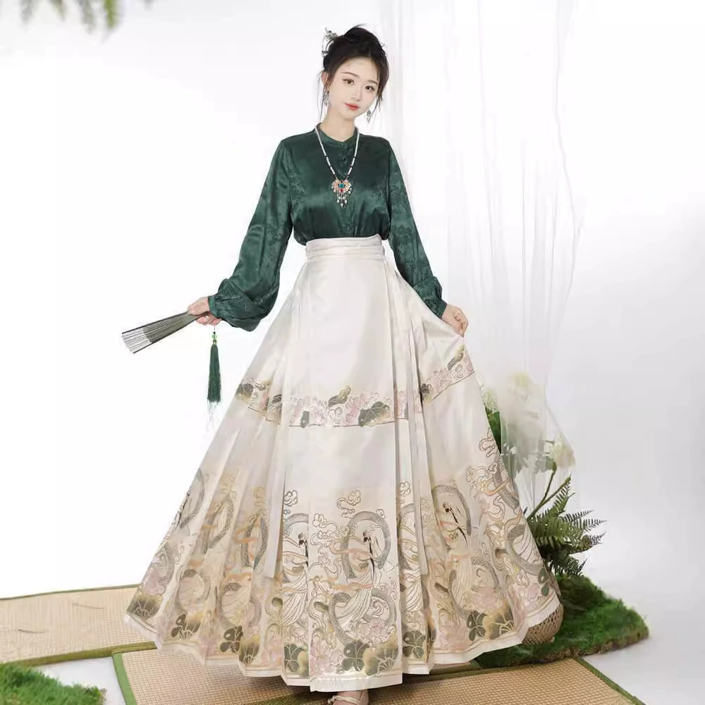 Осенний набор юбки с конским лапшой