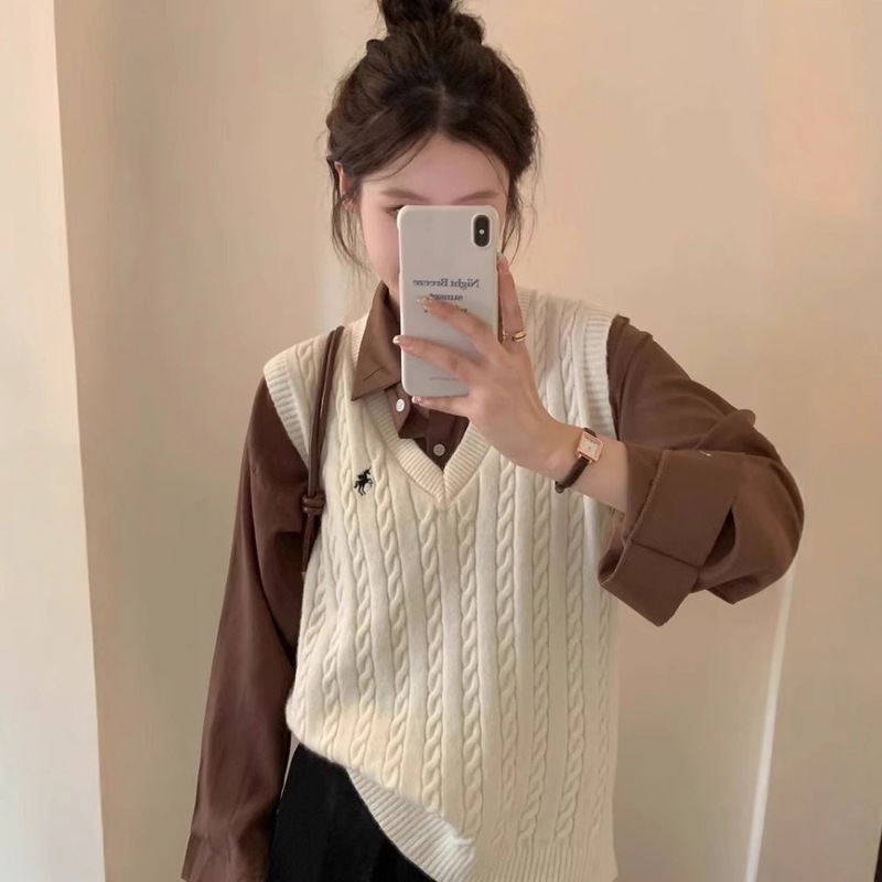 女性用グレーVネック刺繍ニットベスト、小柄な人向けの春と秋のアウターウェア、多用途のルーズレイヤードツイストセーターベスト|undefined